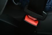 seat belt 0