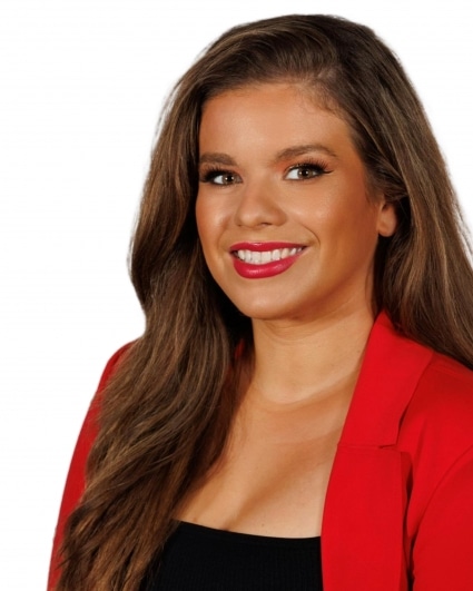 priscila headshot edited version3 1 (1)